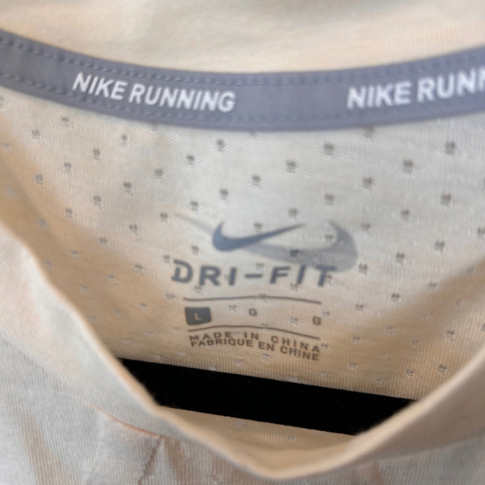 Nike Running‎ Dri-FIT Muscle Tank Top Pale Peach Mesh High Neck Women Large - Picture 6 of 9